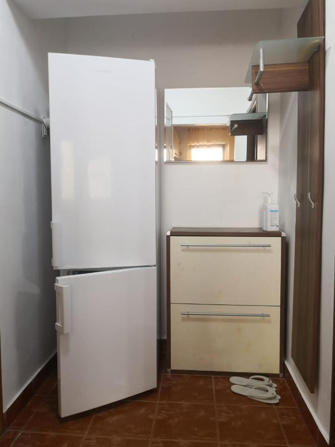 Apartament Cu Doua Camere Targu Jiu Luaran gambar